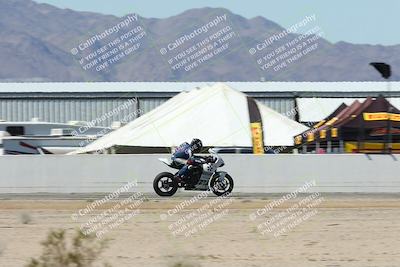 media/Oct-05-2025-CVMA (Sun) [[beeef4f201]]/Race 10-Formula Lightweight Twins Shootout/